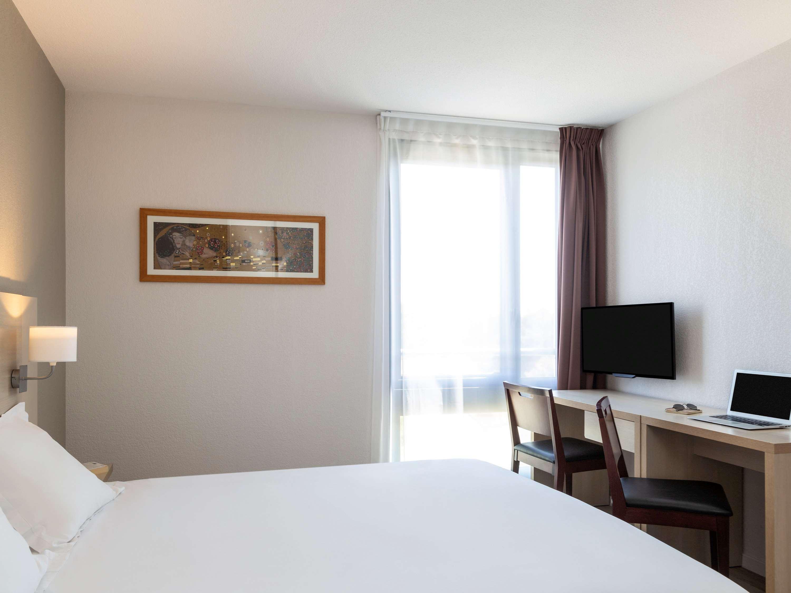 Aparthotel Adagio Access Avignon Ngoại thất bức ảnh