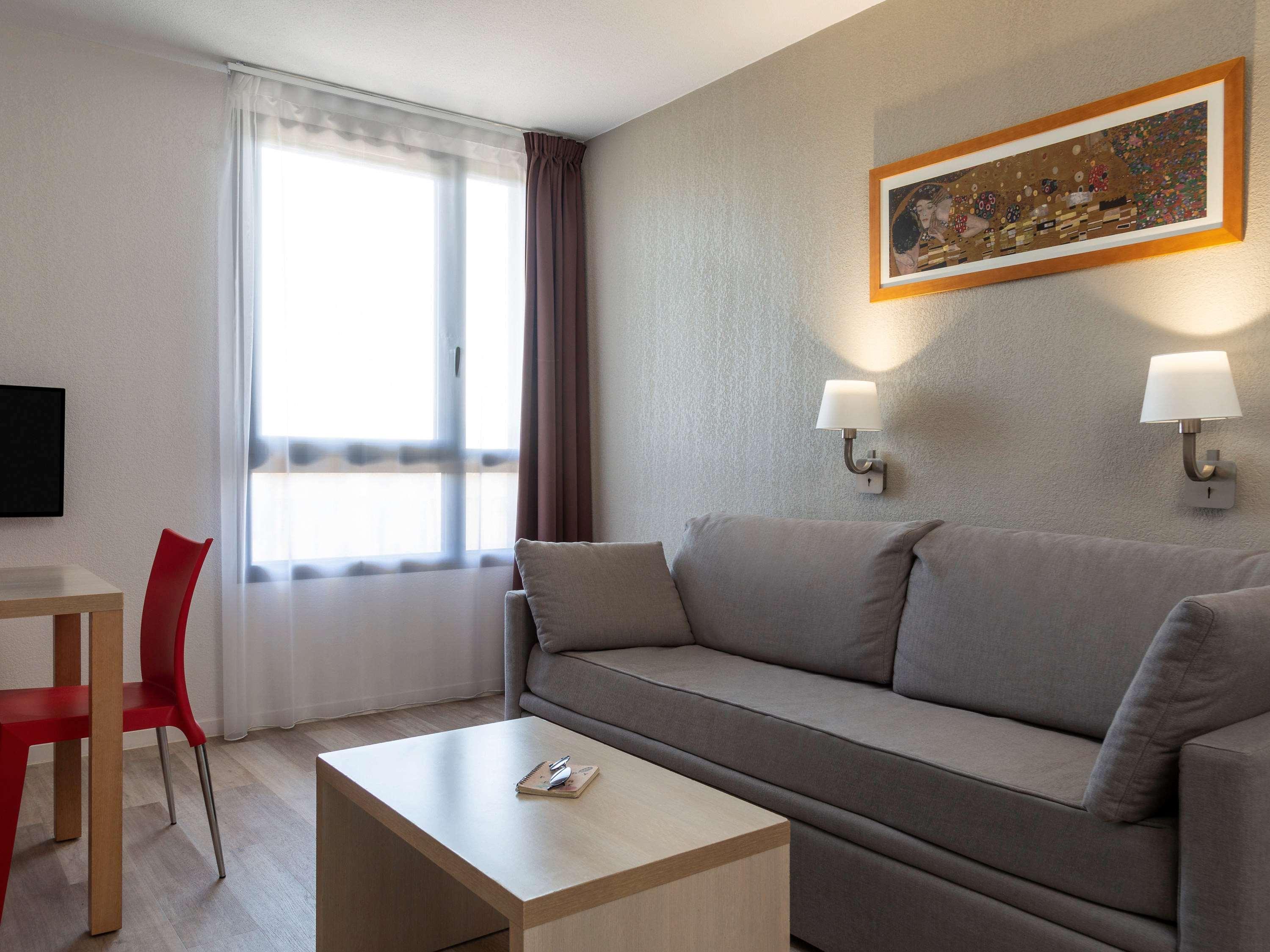 Aparthotel Adagio Access Avignon Ngoại thất bức ảnh